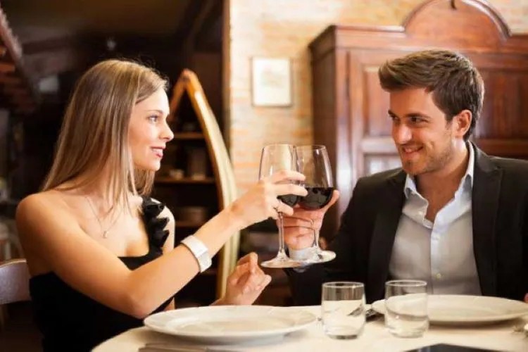 Sofiadate: The dating procedure, prices, messaging, and far more